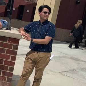 Meet your Posher, Carlos
